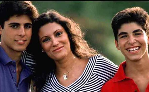 El mensaje de Fran Rivera en el aniversario de la muerte de su madre