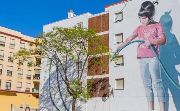La ciudad andaluza que ha convertido sus fachadas en obras de arte