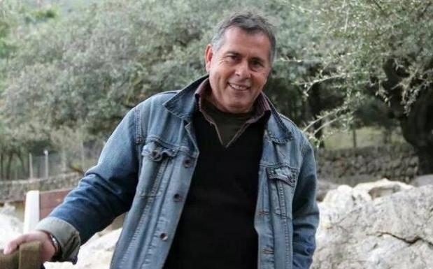 El camarero andaluz no reconocido por su padre millonario recibirá una herencia astronómica