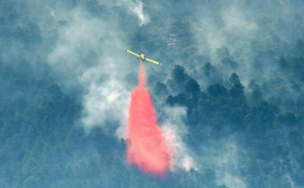El Infoca cree que el fuego de Segura de la Sierra será un gran incendio y afectará a más de 500 hectáreas