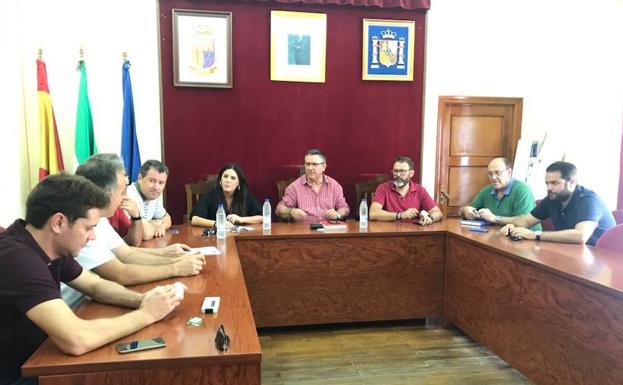 El PSOE-A denuncia la "potente discriminación" del PP a Segura y exige terminar la A-32 y la presa de Siles