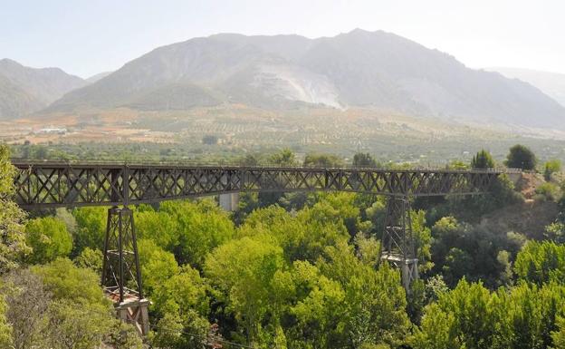 El 'Puente de Lata' de Dúrcal cumple 93 años