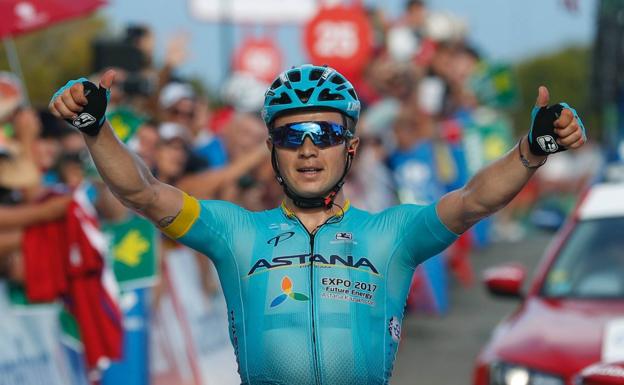 El kazajo Lutsenko gana en Santa Lucía y Froome sigue líder