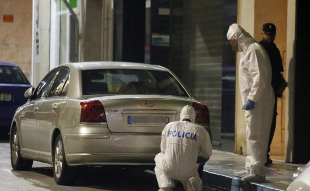 Reducen al padre del niño de 8 años asesinado porque comenzó a golpearse al conocer al crimen