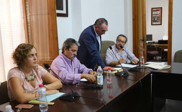 El PSOE recurre la moción de censura de Begíjar