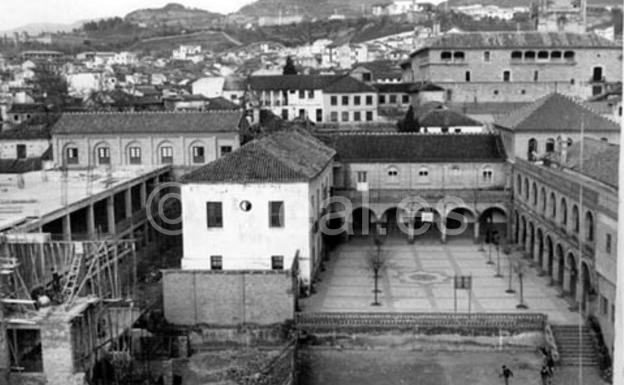 El derribo del antiguo colegio de los Salesianos