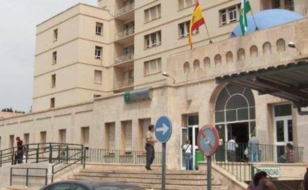 Un vendedor de la ONCE reparte 350.000 euros entre trabajadores y pacientes de la Bola Azul de Almería