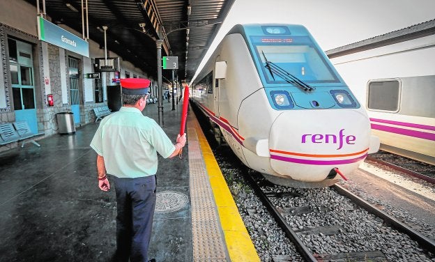 Fomento invirtió sólo un 10% de lo previsto para 2016 en Almería