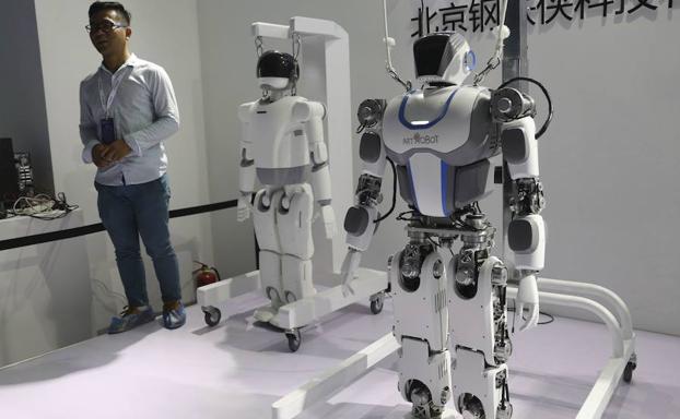 Desarrollan un material equivalente al músculo humano para robots