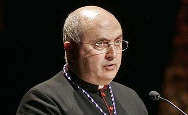 El deán continuará al frente de las catedrales de Jaén y Baeza