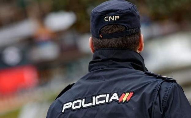 "Esto es un atraco, dame todo el dinero"