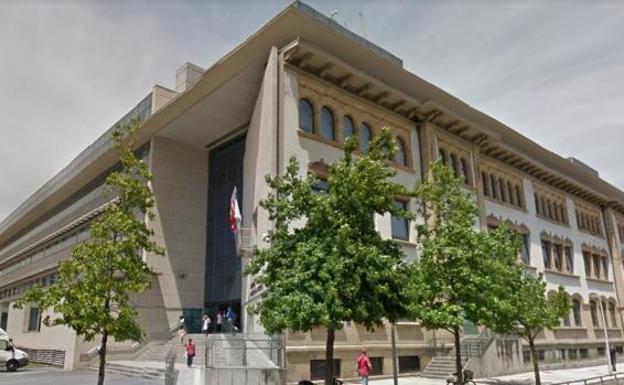 Encierra a su novia y la amenaza con convertirla en "la segunda Marta del Castillo"