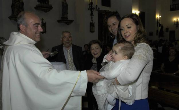 El sacerdote de Capileira Alfonso Aguilar presentará en Granada capital su libro 'Juan Pablo II, fotos de un alma'