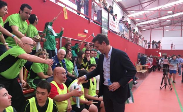 Lopetegui, "encantado" de colaborar en el torneo solidario de Carboneros