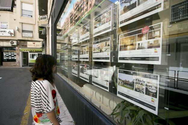 La Sareb aún dispone de más de 1.100 inmuebles a la venta en Almería