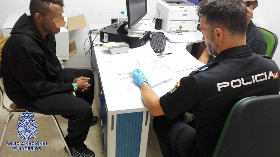 Cazado por dedicarse a introducir en España inmigrantes argelinos
