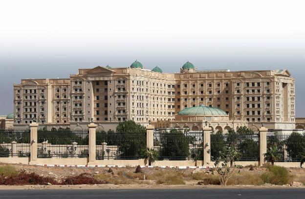 El heredero al trono saudí desaloja el hotel Ritz-Carlton de Riad para encerrar allí a los «corruptos» del reino