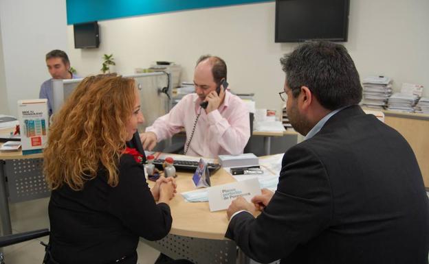 Cajamar obtiene un beneficio de 67,4 millones de euros, un 33,4% más