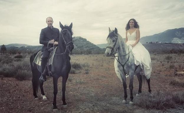 Los príncipes de Suecia acuden a la boda de un famoso fotógrafo en Granada