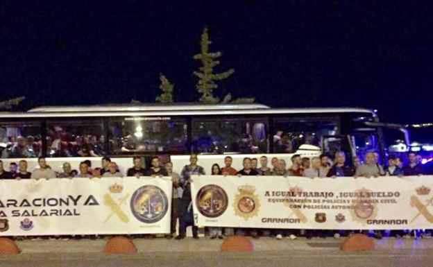 Policías nacionales de Granada marchan a Madrid para pedir igualdad salarial con Mossos y Ertzaintza