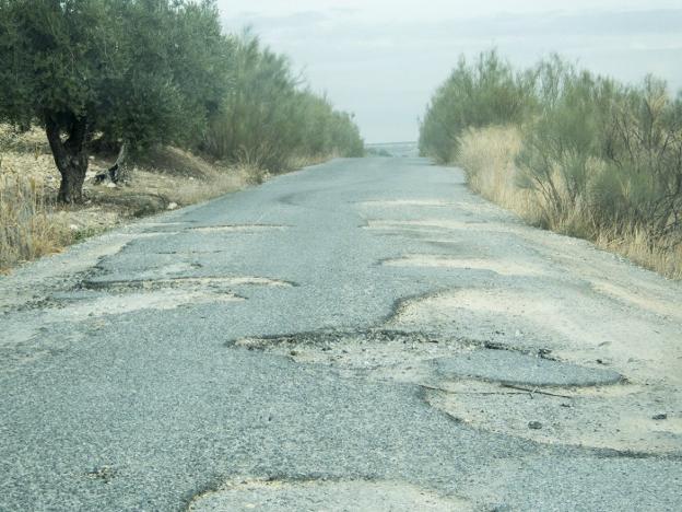 Casi un año 'aislados' de la A-92 y sin fecha para la carretera prometida