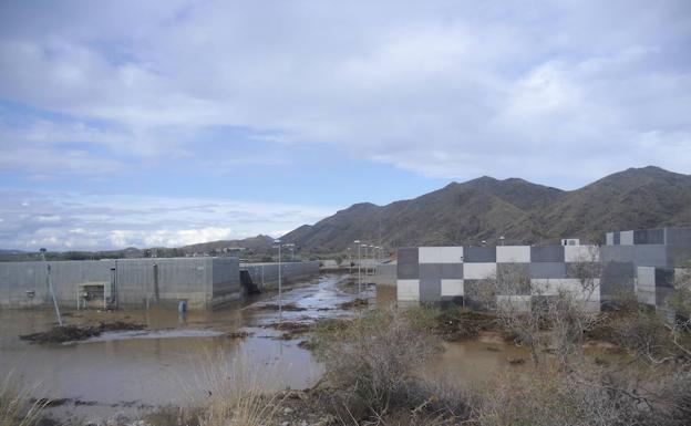 Acuamed retomará el control de la desaladora de Palomares tras un pacto con las adjudicatarias