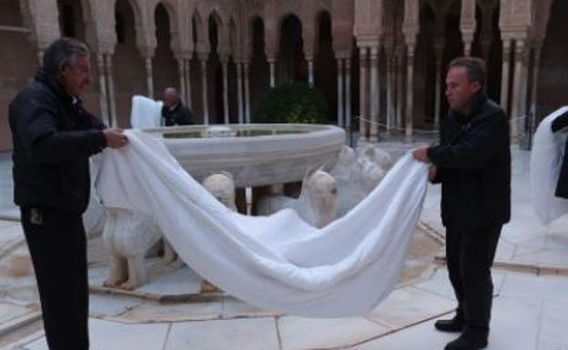 Así cuidan la Alhambra cada noche en invierno cuando todo el mundo se va