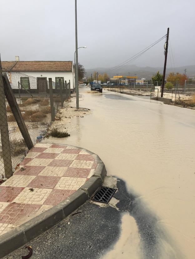 Granada registra en un solo día la sexta parte de todo lo que llueve en un año