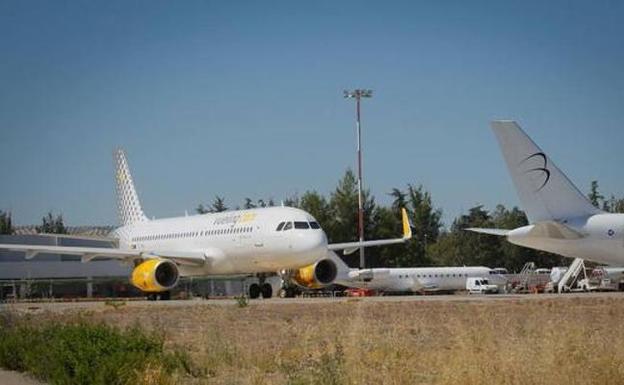 Vueling inaugura la ruta entre Bilbao y el Aeropuerto Granada-Jaén
