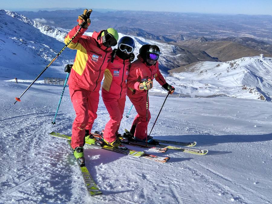 La nieve se hace notar en la Sierra