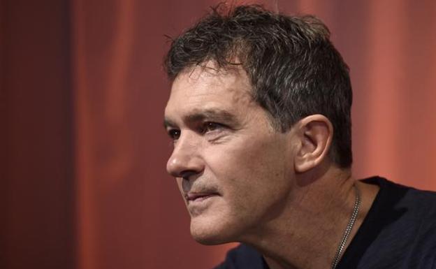 Sale a la luz la primera imagen de Antonio Banderas como Pablo Picasso