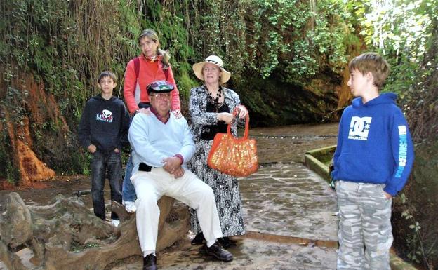 La Fuente Agria y El Chorrerón de Pórtugos se convierten en uno de los lugares más visitados de la Alpujarra