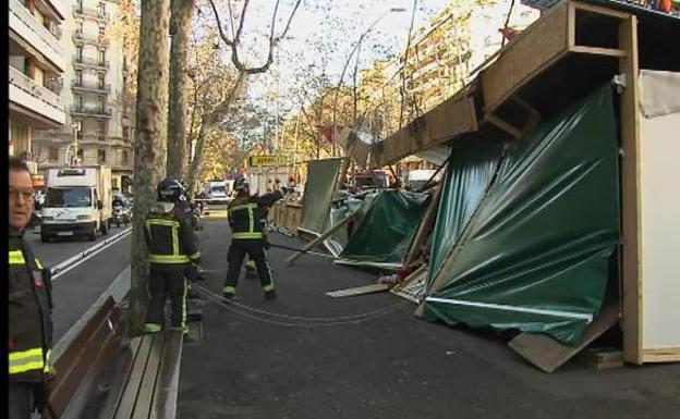 Muere un hombre al caer de un balcón por el fuerte viento
