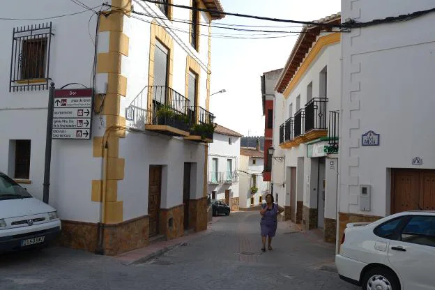 Dos de cada tres municipios de Granada perdieron población en 2016