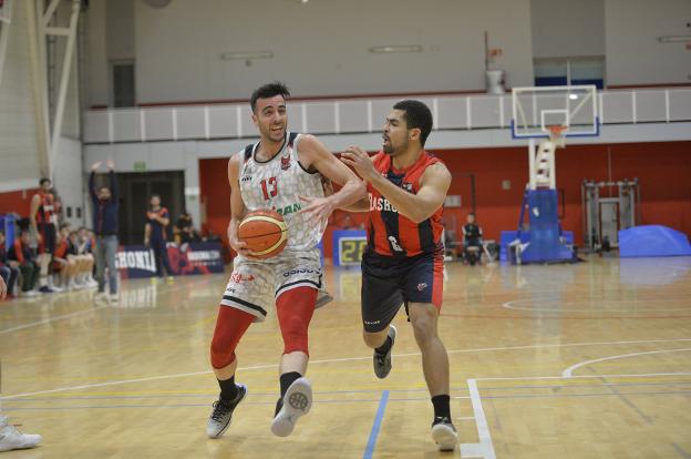 Una primera vuelta con escasas sombras