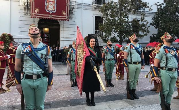 La Toma de Granada se desarrolla entre pitidos y protestas