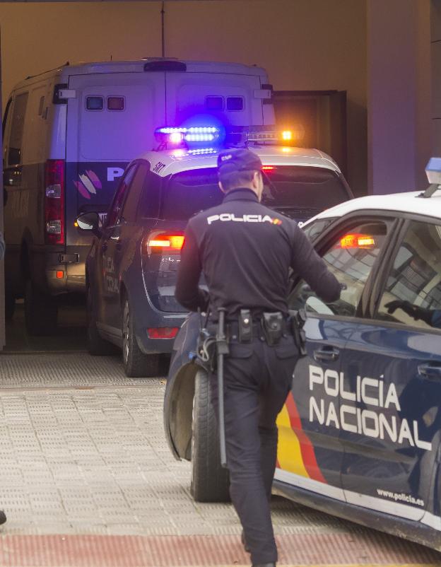 Ingresa en prisión el maltratador que retuvo a sus hijos y atacó a policías