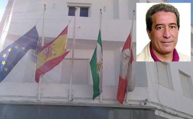 El alcalde de Porcuna, del PP, se solidariza con el de Huesa, del PSOE