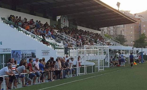 Detenidos cuatro directivos y nueve jugadores del Calpe por inmigración ilegal