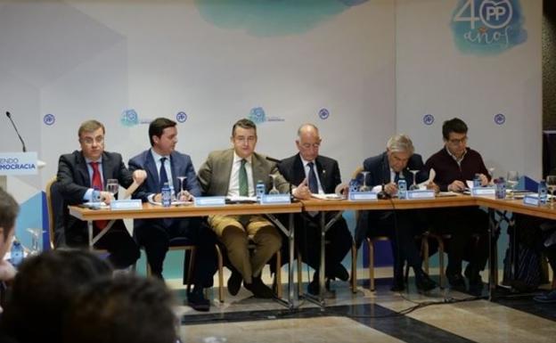 Anuncian inversiones por 336 millones hasta 2020 que incluyen un eje de apoyo eléctrico entre Almería y Granada