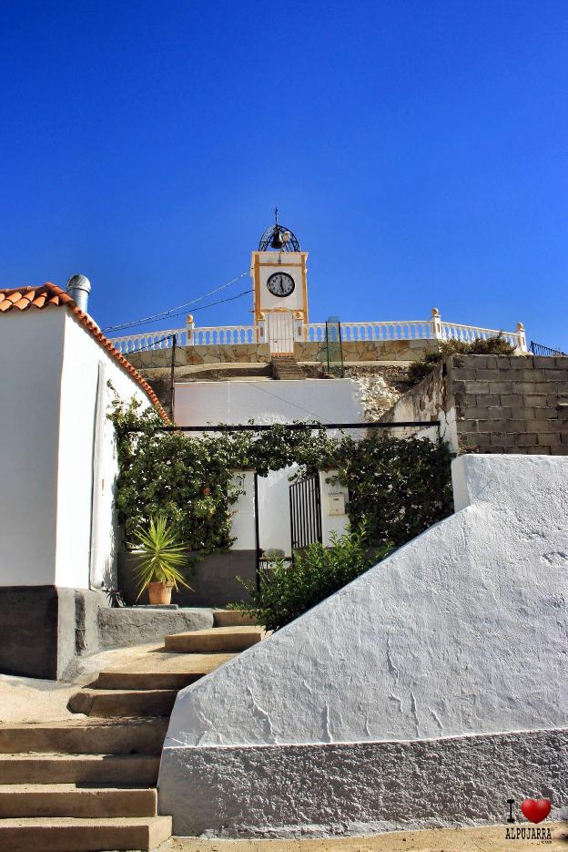 Alsodux, entre el blanco de sus casas y el verde de sus huertas