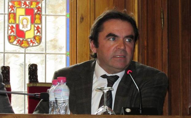 El alcalde de Porcuna anuncia una plataforma para "consolidar" su movimiento político tras dejar el PP