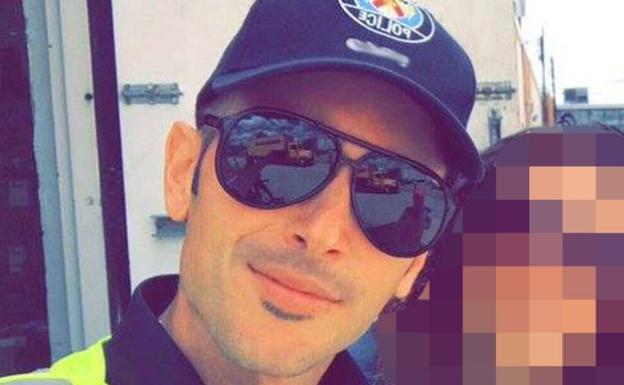 Dos policías consumen marihuana estando de servicio y piden refuerzos por las alucinaciones