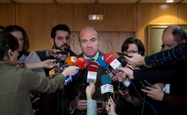 El PSOE rechaza a De Guindos como candidato a la vicepresidencia del BCE