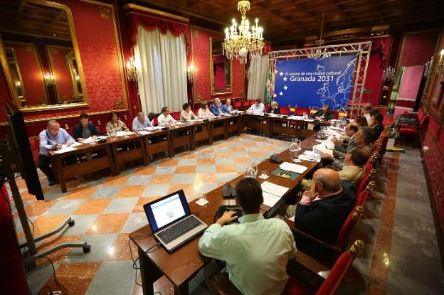 San Sebastián evita dar el 'sí' a la candidatura granadina a la capitalidad cultural europea