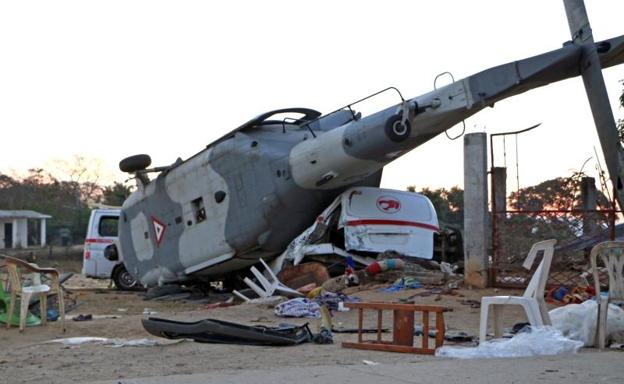 Un helicóptero cae sobre un grupo de personas y deja 13 muertos en México