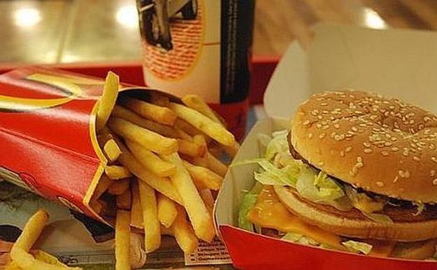 La extraña razón por la que siempre debes pedir el ticket de McDonald's: lo desvela un ex empleado