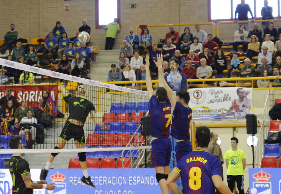 Unicaja Almería se mete en semifinales, pero con dudas