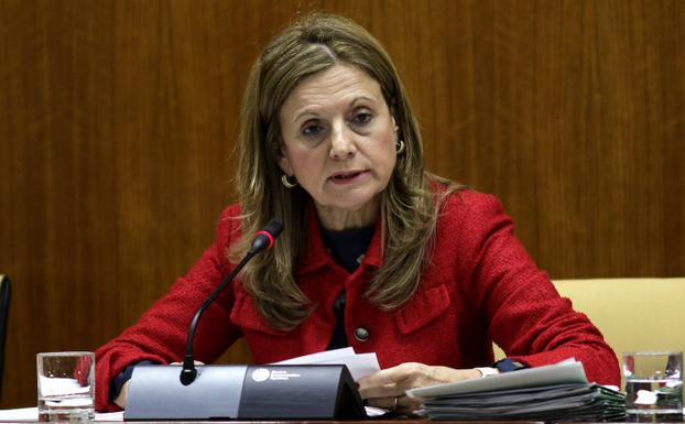 La consejera de Salud afirma que Granada volverá a tener dos hospitales completos el 26 de marzo