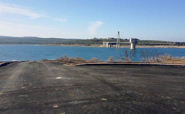 La Diputación vuelve a licitar la gestión del complejo turístico deportivo del Giribaile